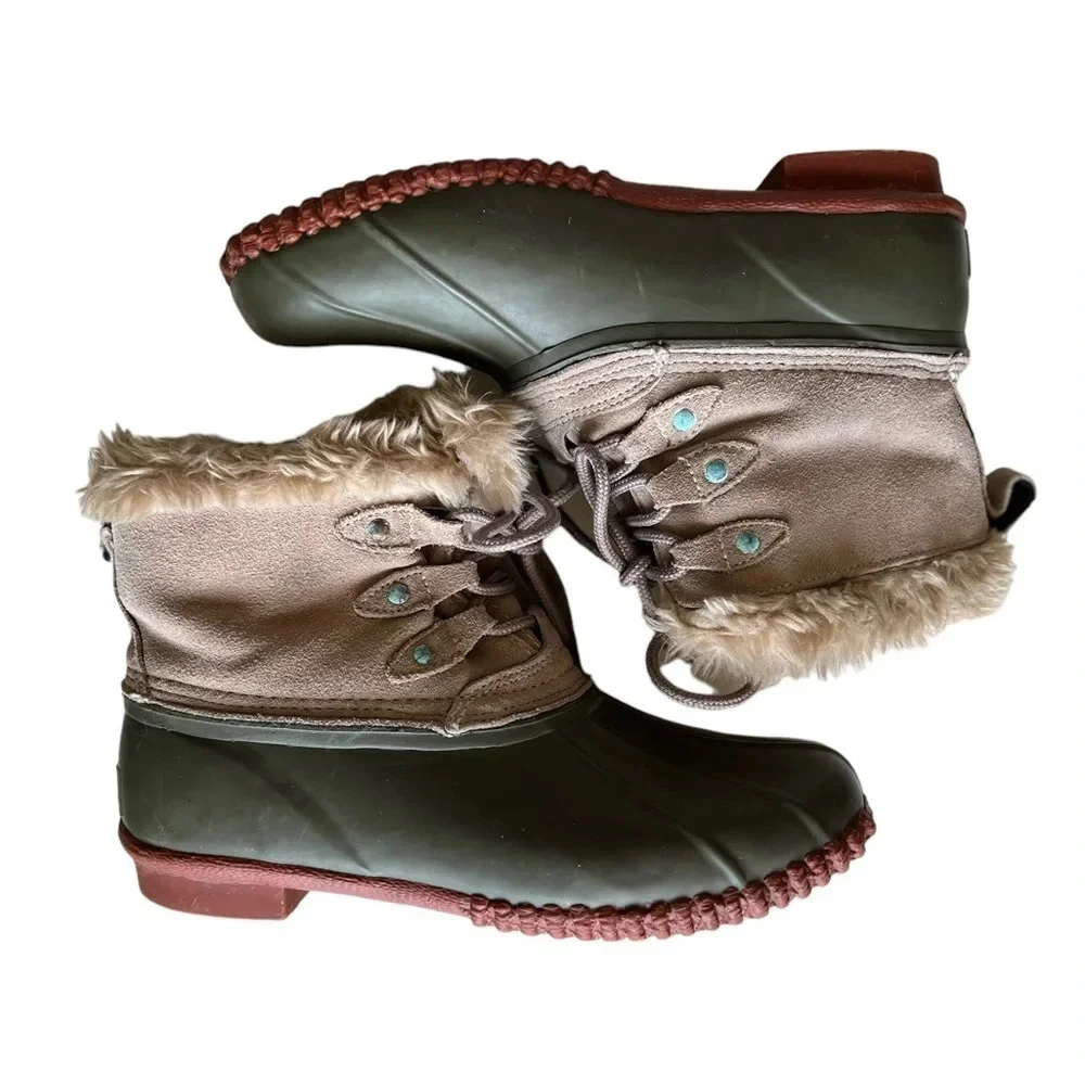 AEO • Green Faux Fur Rain Duck Boot